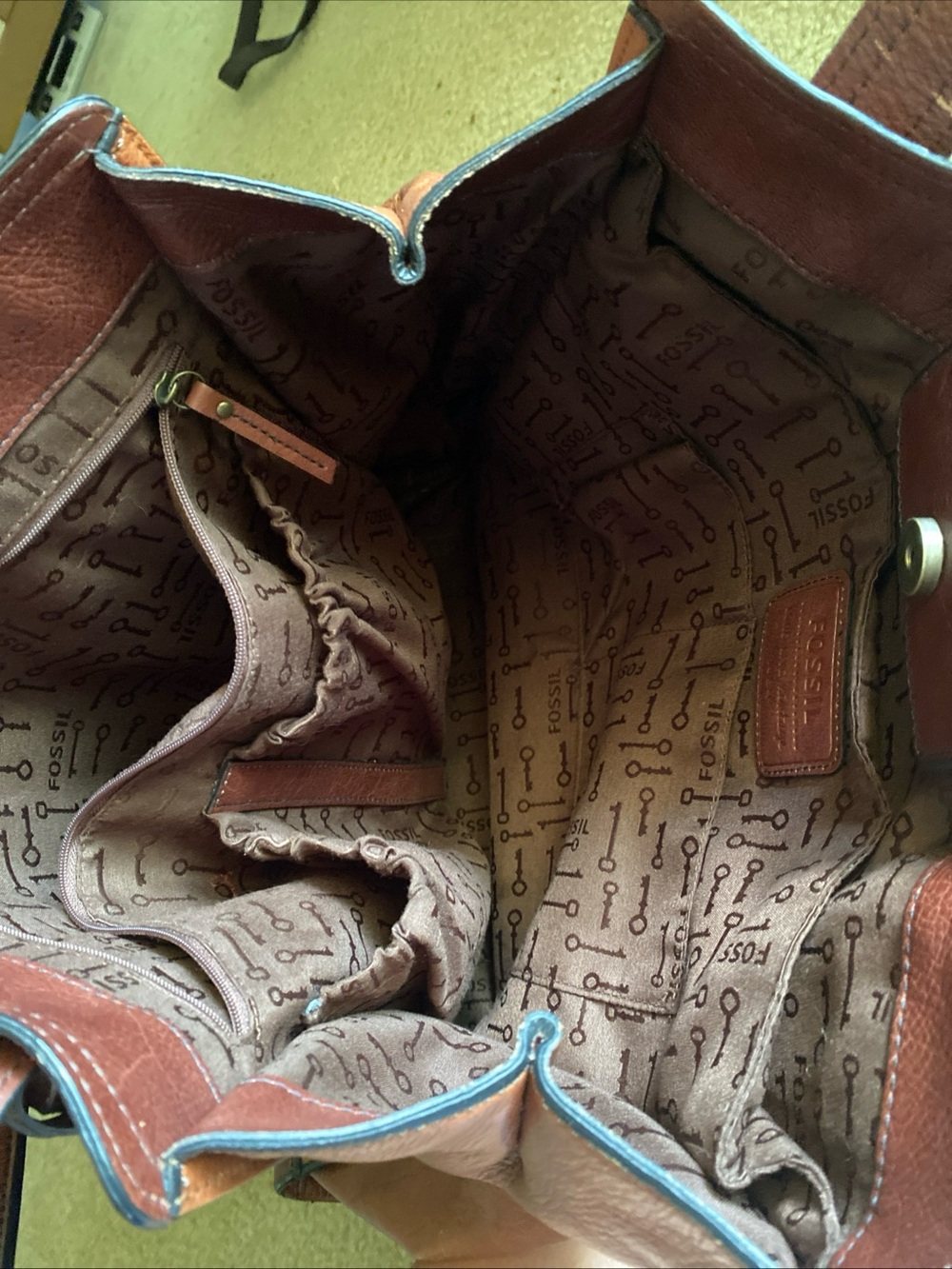 Fossil Large Brown Tote - Picture 5 of 7